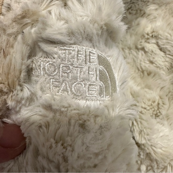 North Face infant coat, 3-6 mo., lined in faux fur, warm, fall, winter - Picture 5 of 15
